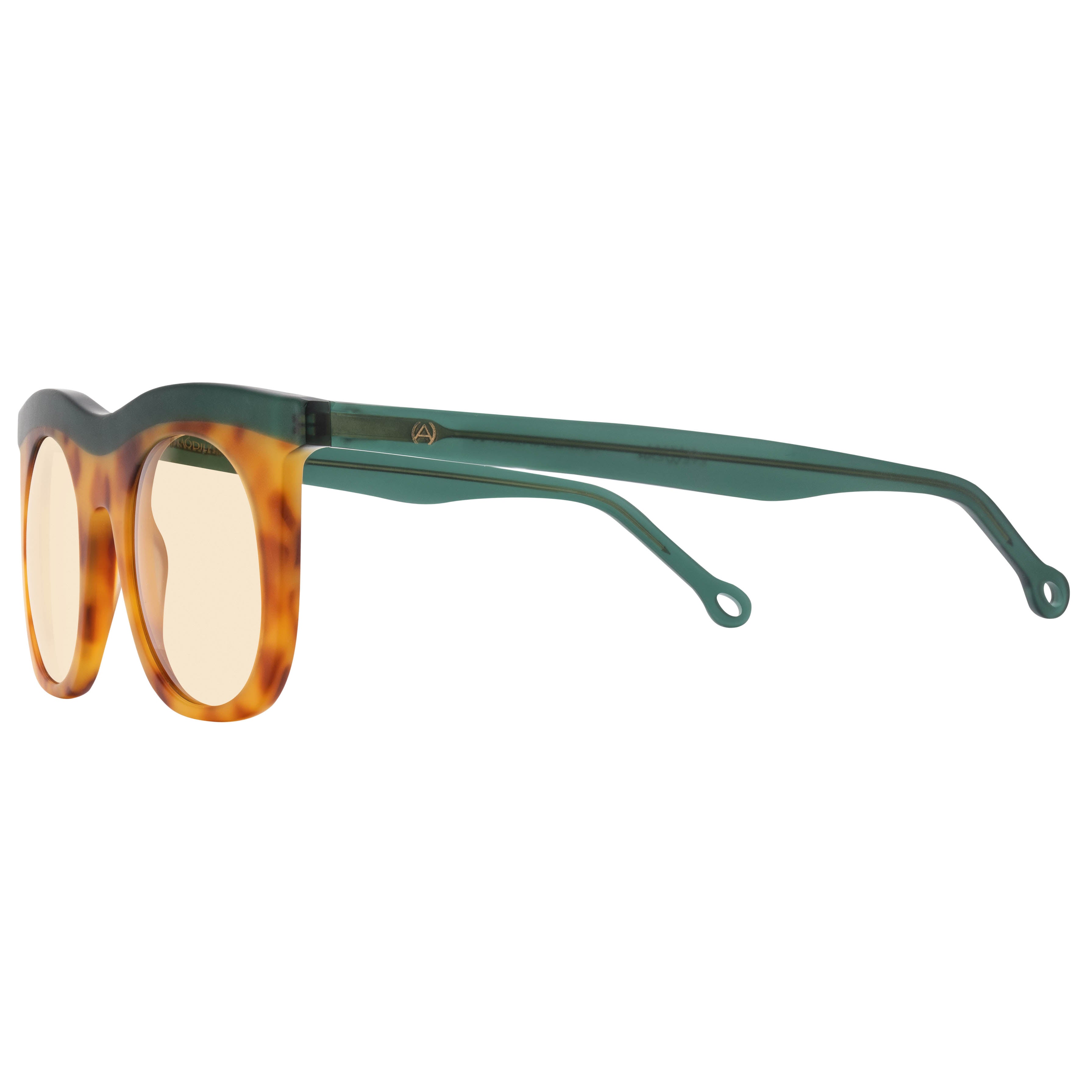 Chikaodili Sunrise & Olive